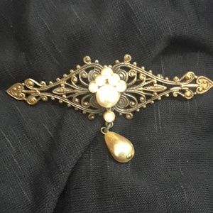 Heirloom Brooch